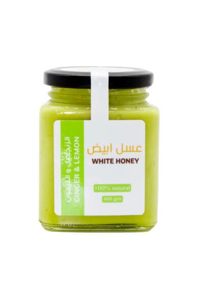 Soothing white honey infused with ginger and lemon – nature’s remedy for colds, sore throats, and digestion. Boost your wellness with our Ginger & Lemon White Honey, a natural fusion of raw honey, zesty lemon, and warming ginger. Known for its immune-boosting and digestive benefits, this creamy honey is the perfect natural remedy for cold and flu season. Enjoy in hot tea, warm water, or as a daily health tonic.